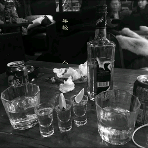 啊！主人~好大~小狗的穴被撑满了~
